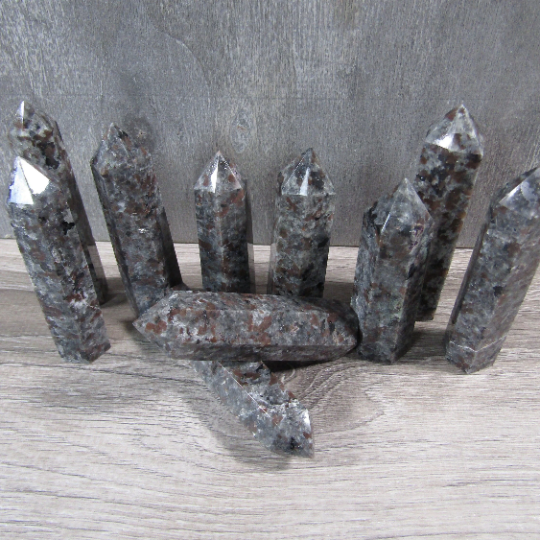 Prehnite Obelisk