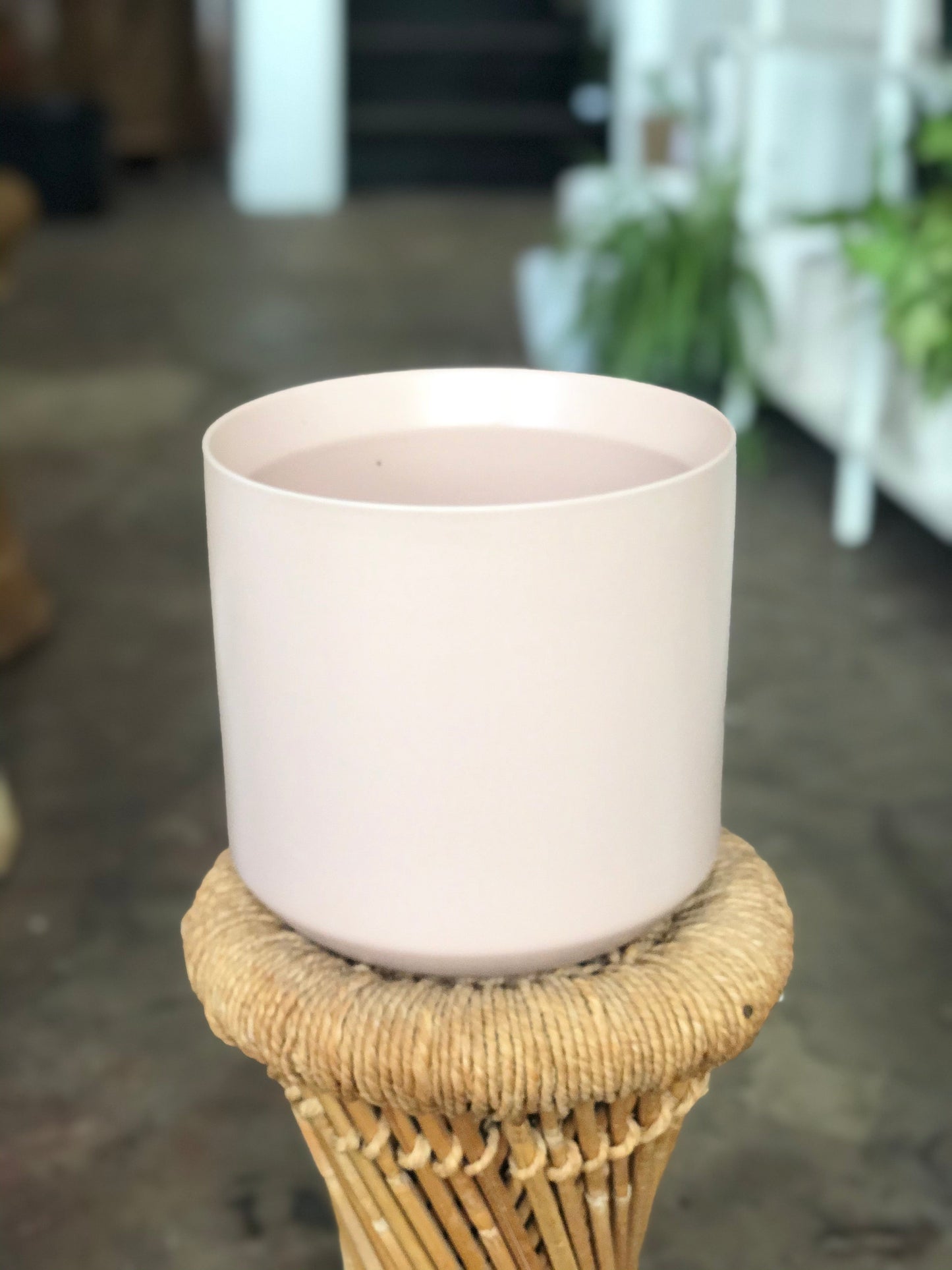 Kendall Pot 3-7"