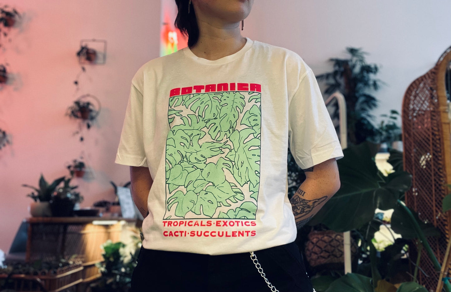 Botanica Monstera T-shirt (multiple colors)
